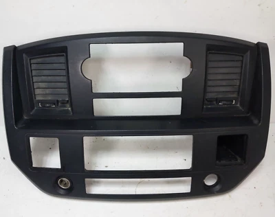 Dodge Ram 1500 2006-2008 panel de tablero central radio bisel ventilación moldura negro OEM Foto 1 de 4