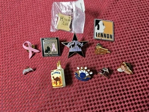 JOHN LENNON ANSTECKNADEL 11 STÜCK...CAMEL/BOOBIES RIDE/NEW YORK/BOWLING/HOT DOG..ALLE EX - Bild 1 von 4