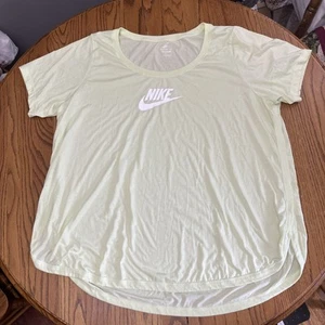 Women’s Plus Size 2X Green The Nike Swoosh Tee Loose Fit Short Sleeves - Picture 1 of 4