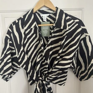 H&M Women New Black Beige Zebra Print Blouse Size Large Crop Tie Front - Picture 1 of 10