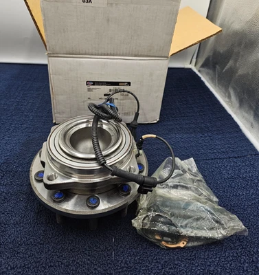 Cubo de roda dianteira e conjunto de rolamento 515115 modelo Super Duty para Ford F-450 F-550 - Imagem 1 de 4