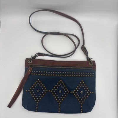 Bolso Bandolera Lucky Brand Denim Talla Mediana Cuero Tachonado Cierre de Cremallera Foto 1 de 4