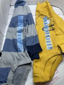 Carter's NEW 6-9 Mo Boy's Long Sleeve Hooded striped & Construction Bodysuit - Picture 1 of 8