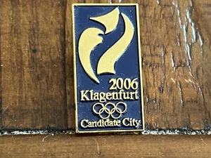 PINS PIN OLYMPIQUE OLYMPIC JO 96 1996 ATLANTA KLAGENFURT    VERSION DORE - Bild 1 von 1