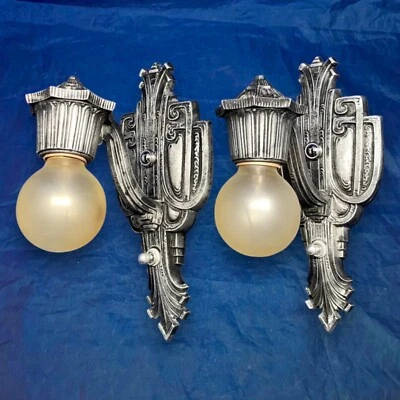 Par de apliques antiguos Riddle Art Deco con pátina oscura original 50G Foto 1 de 4