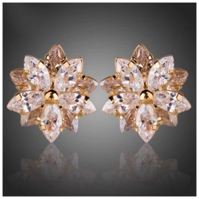 Hecho con Cristales de Swarovski Los Delicados Pendientes Flor Oro Zilya S1 Foto 1 de 3