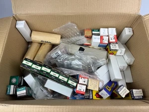 Konvolut Röhren EAA91 ECC962 PCL86 EF91 ECC89 PY82 EBC81 PL84 usw. Röhrenradio - Bild 1 von 3