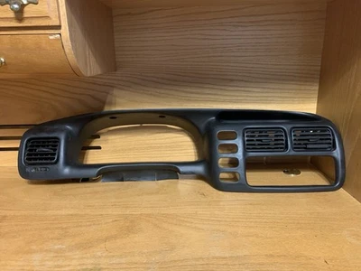 1999-2003 Suzuki Vitara Instrument Cluster Gauges Dash Bezel Trim 73311-65d10 - Image 1 of 4