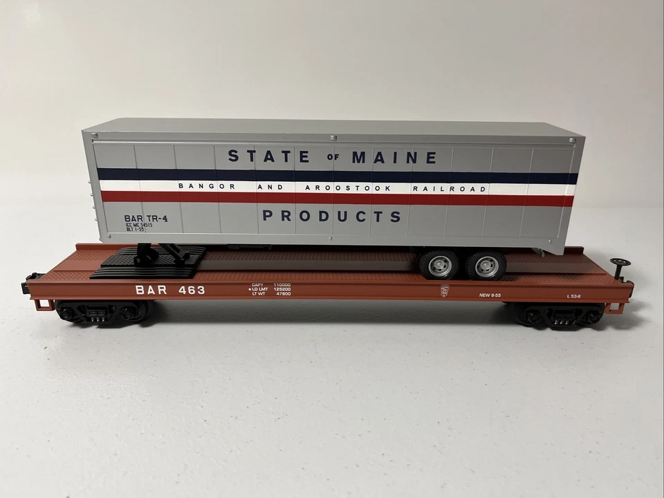 MTH 20-98137 - Flat Car w/40’ Trailer - State of Maine BAR #463 - O Scale - Image 1 of 4