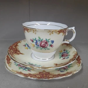 Elegant Vintage Colclough Rose Pattern Bone China Tea Trio Set VGC - Picture 1 of 8