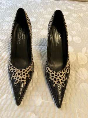 Donald J Pliner Couture Pumps Womens Size 8 Black Leopard Pointed Toe Italy EUC - Image 1 of 4