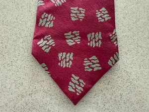 Giorgio Armani Men's Silk Cravatte Necktie Made In Italy Geometric Pattern Red - Picture 1 of 5