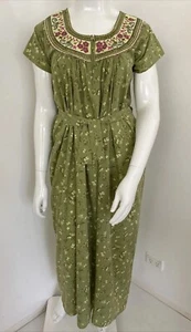 Vintage MGS 14-16 / XL Green Floral Cotton Embroidered Maxi Dress / Kaftan Mumu - Picture 1 of 14