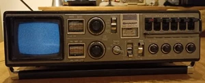 Radio/cassette/TV SHARP 5P-27G en buen estado totalmente funcional - Imagen 1 de 6