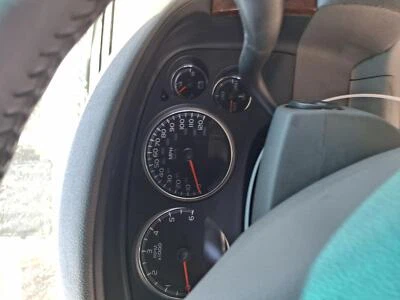 Medidor de velocímetro usado se adapta a: Chevrolet Tahoe Cluster 2011 MPH mercado de EE. UU. 6,0 L ID Foto 1 de 4