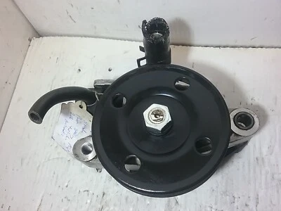 Bomba de dirección asistida Hyundai Elantra 2001-2006 2,0 L 4 cilindros automática Foto 1 de 4