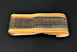 100x NIC NCF25-3.3MEG-T/R, 3.3MEG Ohm, 1/4W 5% Carbon Film Resistors NEW! - Picture 1 of 1