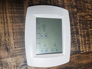 Honeywell TH8320U1008 7-Day VisionPRO 8000 Touchscreen Programmable Thermostat - Picture 1 of 7