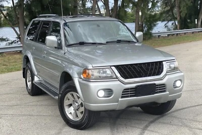 Luces antiniebla Halo marca BlingLights para Mitsubishi Montero Pajero Shogun Sport Foto 1 de 4