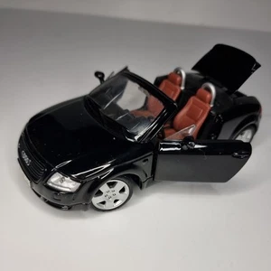 Maisto 1/24 - Modellino auto Audi TT S1 Roadster nero pressofuso scala ottimo con - Foto 1 di 8