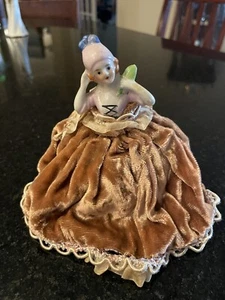 Vintage Hand Painted Porcelain Lady Holding Hair Brush Pincushion Half Doll - Picture 1 of 5