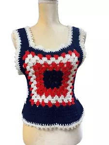 Vintage 70er ärmellose Oma quadratische Weste S/M gehäkelt handgefertigt patriotisch - Bild 1 von 4