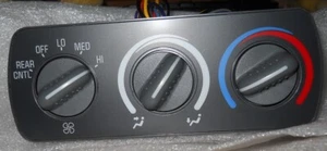 NOS 1995-2000 GM Truck AC Heater Control 15-72635 - Picture 1 of 3