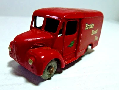 Vintage Matchbox Lesney No. 47 GPW Brooke Bond Tea 1 Ton Trojan Van Gray Wheels - Image 1 of 4