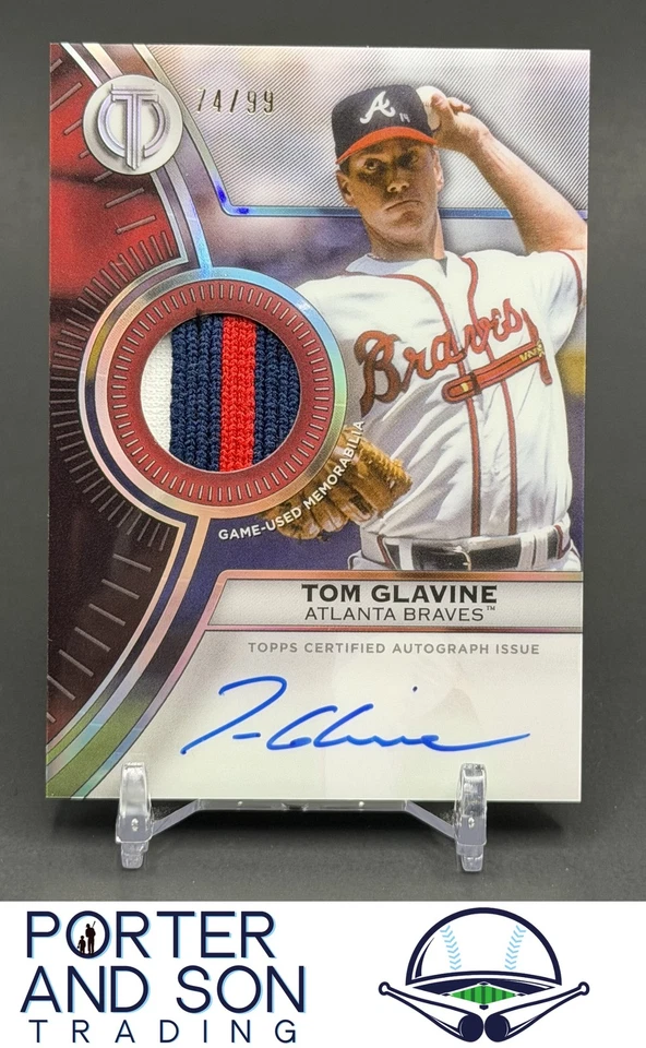 Reliquia autógrafa Tom Glavine #/99 Tribute to Threads 2025 Topps Tribute #TTTA-GLA Foto 1 de 2
