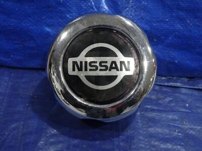 1996-1998 Nissan Pathfinder SE LE | Wheel Center Cap nc - Image 1 of 4