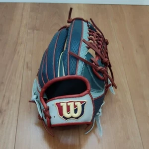 Wilson Staff 12 Infield Right Red Black WBW100780 wanna be hero  - Picture 1 of 4