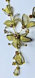 Vintage Gold Tone Mesh Flowers Topaz Rhinestones Necklace - Picture 1 of 13