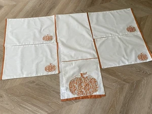 Halloween Tischgedeck, Tischläufer & 4 Tischsets mit Kürbissen - Vintage - Bild 1 von 12