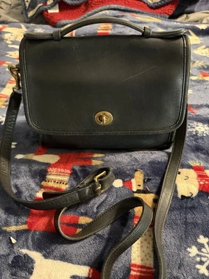 Coach Vintage Court Bag Purse 9870 Leather Crossbody Handbag Black Satchel - Image 1 of 4