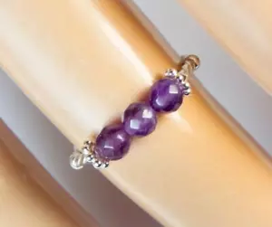 ANELLO ELASTICO CYNTHIA LYNN "DEEP PURPLE" ARGENTO STERLING AMETISTA FEBBRAIO BTHSTN - Foto 1 di 1