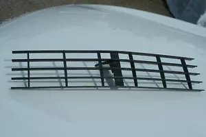 TRIUMPH SPITFIRE FACTORY 1500 GRILL '71-'80 243 - Picture 1 of 4