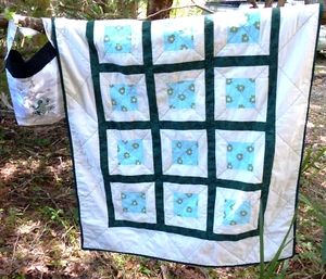 INFANT to YOUTH FROG QUILT PERSONALIZED WITH MATCHING BAG - Picture 1 of 15
