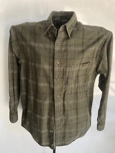 Roundtree & Yorke Outdoors Portugese Flannel MEDIUM Green Long Sleeve Shirt - Picture 1 of 2