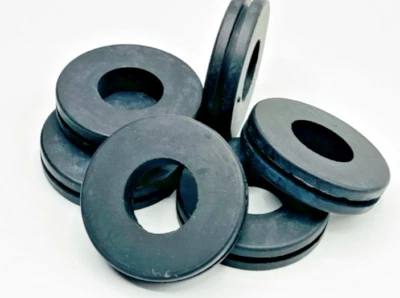 PIERCE PERFORMANCE INDUSTRIES Rubber Grommets 1" ID x 1-7/8" OD Fits 1/8" Panel (6 Pieces)