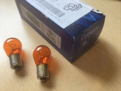 2 x GENUINE VAUXHAL ZAFIRA C ASTRA J AMBER INDICATOR TURN OR REAR LIGHT BULB - Image 1 of 3