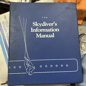 The Skydivers Info Manual 1995 - Bild 1 von 4