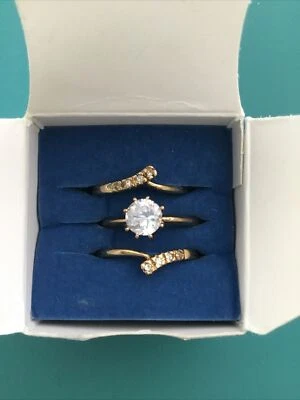 Солитер кольцо с куртка комплект - размер 8 красивый AVON комплект-совершенно новый в коробке - Изображение 1 из 4