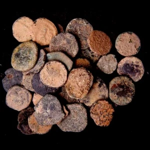 PREMIUM ROMAN & GREEK COINS For Cleaning Lot of 100 UNCLEANED and Unsorted Coins - Picture 1 of 3