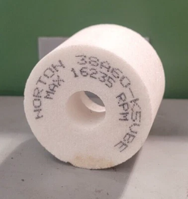 Norton 38A80-K5VBE 2'' Diameter Grinding Wheel 16235 RPM Max 1/2'' Thickness - Image 1 of 4