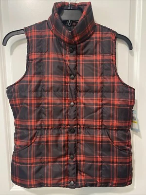 IZOD Quilted Puffer Vest Plaid Women’s Sz MEDIUM Red Black Plaid NEW With Tags - Image 1 of 4