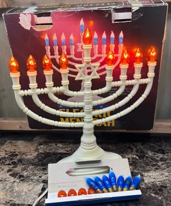 Deluxe elektrische Menora Chanukka Kunststoff Kerzenleuchter Urlaub Display mit Glühbirnen - Bild 1 von 10