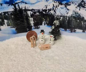 Winterzauber Schneemänner & Schlitten H0 1:87 Modellbahn - Bild 1 von 2