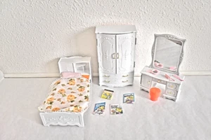 Doll furniture for 1977 Ginny Doll (or 8" doll ) bed,wardobe and vanity - Picture 1 of 8