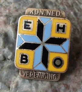 Vintage EHBO First Aid Holland Dutch Red Cross Medical Uniforn Screw Badge - Picture 1 of 2