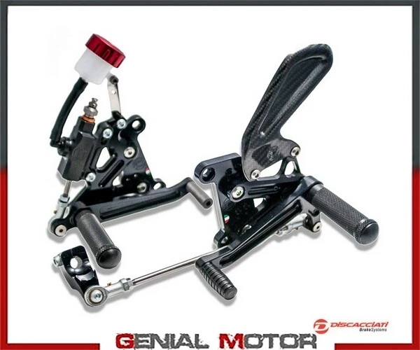 Reposapiés traseros ajustables negros Mv Agusta F4 / Brutale < 2010 DISCACCIATI Racing Foto 1 de 3